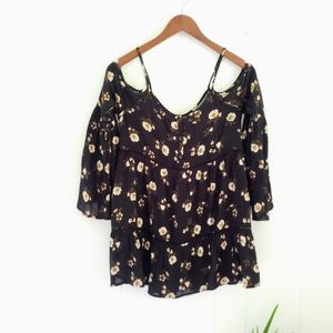 Kendall & Kylie Black Rayon Floral Blouse S‎mall